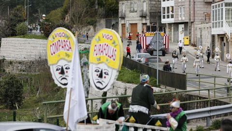 Cortegada despidi el entroido en la provincia.Ms de trescientas personas participaron en el desfile