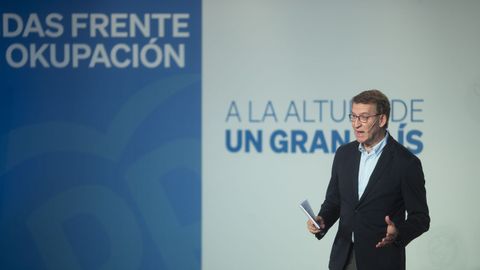 Feijoo, en el acto sectorial para explicar las medidas del PP contra la okupaci�n presentadas en Barcelona