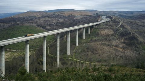 Viaducto de Santa Marta en la A-52, en Vilardevs (Ourense).