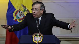 El presidente saliente de Colombia, Gustavo Petro, durante su intervenci�n ante el Congreso