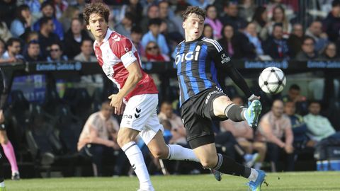 Fede Vi�as y Marcos Alonso, durante el Celta-Real Oviedo