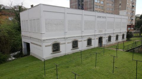 El edificio sorprende por su monumentalidad y la armona de sus proporciones