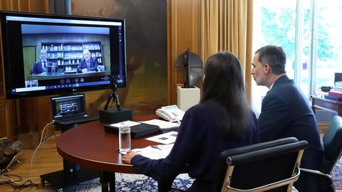 Don Felipe VI y doa Letizia se han reunido con el Presidente de Central Lechera Asturiana SAT y de CAPSA FOOD, Bertino Velasco, y con su Director General, Jos Armando Tellado