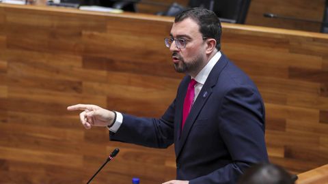 El presidente del Principado, Adrián Barbón