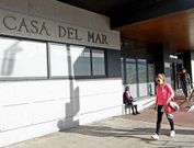 El servicio de Beiramar que se presta a unos quince mil pacientes podr�a cesar tras el verano.