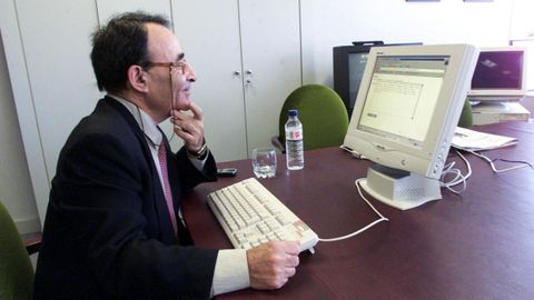 Carlos Casares, en el 2001