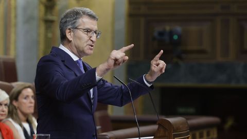 Feijoo reta a S�nchez a aclarar si Moncloa es �sede de negocios familiares�