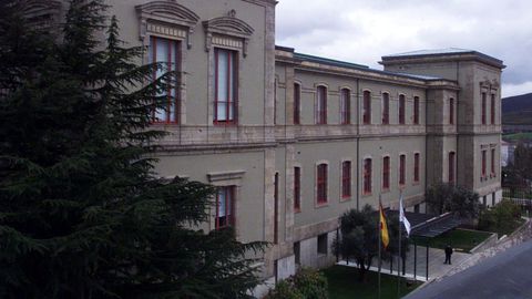El Parlamento de Galicia realizar� obras para mejorar su zona de recepci�n de visitantes, accesibilidad y eficiencia energ�tica
