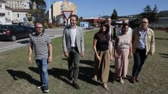La conselleira de Vivenda, Mar�a Mart�nez Allegue, este jueves en el espacio que ocupar� la futura glorieta de A Misericordia, con diferentes cargos pol�ticos