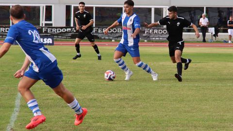 Partido de fútbol entre el Puebla y el Cidade de Ribeira