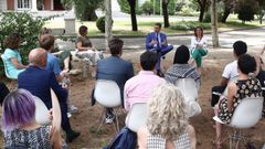 Pedro S�nchez y la ministra Teresa Ribera, el pasado junio, en un acto con representantes de la sociedad civil en los jardines de la Moncloa