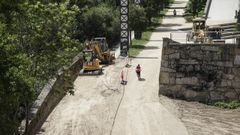 Obras en marcha de la mejora de las riberas del r�o Mi�o
