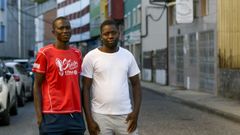 A la izquierda Saliou Souck, de Senegal, con su compañero malinense Moussa