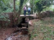 El alcalde y el concejal de Obras comprobaron el estado del puente.