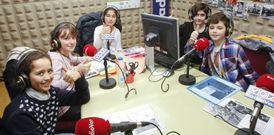 Sabino Aguiar, Alexia Rey, Xabier Garc�a, Iria Varela e Miguel Quintela, do Manuela Rial. 