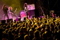 El grupo M�go de Oz -en la imagen, concierto en Nar�n- arrastra a una legi�n de seguidores. 