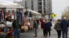 La buena evoluci�n permiti� que volvieran los puestos de textil al mercadillo de Boiro