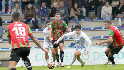 Partido de Tercera Federacin entre el Boiro y el Racing Villalbs