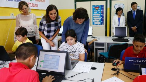 La reina Letizia comparte con los alumnos el inicio del curso escolar en Oviedo