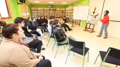 Un encuentro literario celebrado en las aulas del instituto Urbano Lugr�s el pasado curso