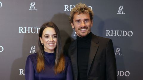 Antoine Griezmann y su esposa, Erika Choperena.