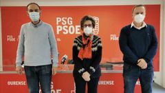 Javier Rey, Rosa Mart�nez y Rafael Rodr�guez Villarino, en la rueda de prensa en la que el l�der socialista habl� sobre la situaci�n pol�tica en Ourense