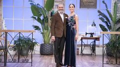 El dise�ador Marcos Luengo con Raquel S�nchez Silva