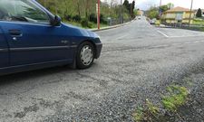 Enlace de la carretera titularidad de la Xunta con la v�a municipal en la entrada de Dumbr�a. 