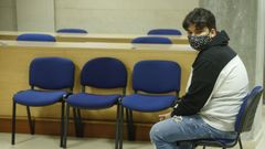 De los tres acusados, solo uno se present� al juicio que se celebr� en la secci�n compostelana de la Audiencia Provincial