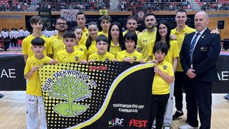 Integrantes del club carball�s en Baracaldo.