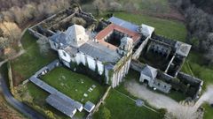 Los claustros y los muros est�n cubiertos de vegetaci�n desde hace a�os