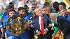 Donald Trump se queda en el centro de la celebracin del Chelsea en el Mundial de Clubes