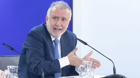 El ministro de Pol�tica Territorial y Memoria Democr�tica, �ngel V�ctor Torres, en la rueda de prensa de este martes tras el Consejo de Ministros. 