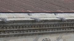 Las lanzas colocadas en las bocas de las piezas escult&oacute;ricas han generado pol&eacute;mica en los &uacute;ltimos d&iacute;as