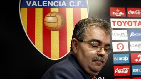 El expresidente del Valencia, Juan Bautista Soler, se enfrenta a una pena de nueve meses de prisi�n
