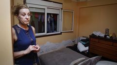 Marta Su�rez. Todav�a no ha podido restaurar su vivienda. Explica que �mi marido y yo tenemos dos hijos y un sueldo normalito, y nos denegaron la ayuda del ministerio por exceso de recursos, pero con nuestro salario y lo poco que nos dio el seguro no es suficiente. Tendremos que pedir un pr�stamo. A�n no hemos podido ni pintar las paredes y seguimos sin muebles porque los tuvimos que tirar todos�