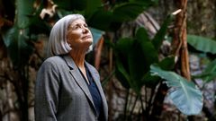 Bartlett (Almansa, 1951) admite que un libro �noir� sin caso ni investigaci�n es un riesgo