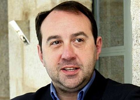 Jos� A. Mart�nez.