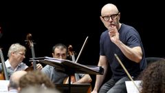 Baldur Br�nnimann, durante un ensayo con la orquesta esta semana