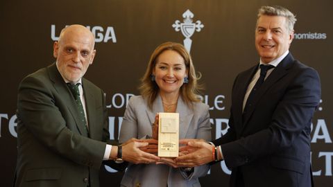 Mari�n Mouri�o recibi� un galard�n por la transparencia y la divulgaci�n no financiera que ofrece el�Celta.