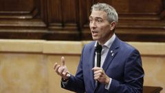 El consejero de Educaci�n, Cambray, en una intervenci�n en el pleno del Parlament celebrado el 29 de junio