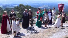 La tradicional ceremonia da la bienvenida al verano