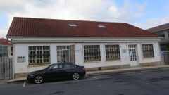 Centro sociocultural A Insua, de Cai�n