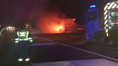 Incendio en un autob�s de pasajeros en Burela
