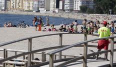 El servicio se cubre con Protecci�n Civil, a la espera de que lleguen m�s socorristas. 