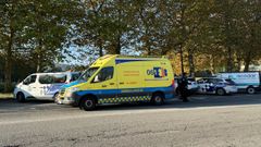 Polic�a y ambulancia asistiendo un accidente en Novo Mesoiro