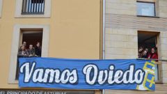Pancarta de apoyo al Real Oviedo