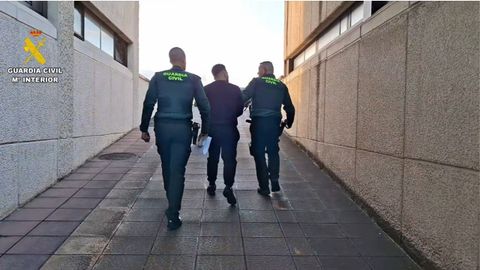 Uno de los detenidos.