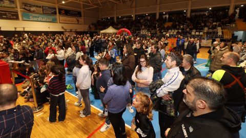 El polideportivo de A Cachada acogi� el parque infantil de la ABE