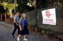 C�ritas ha colocado carteles identificando el proyecto para disuadir a los posibles ladrones. 